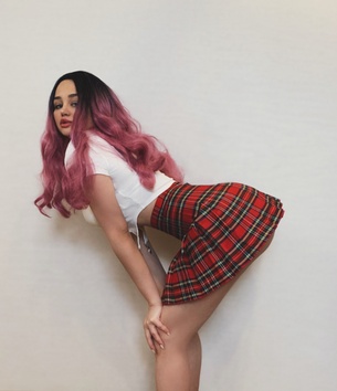 Does this good girl get any good dick?