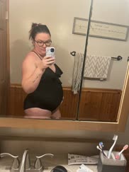 Anon account and my first post… just discovered how much it turns me on to show my pregnant body… please be kind