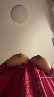 I wanna squeeze my tits on your face 👄