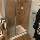 What type of shower is this? Looking to replace the door only