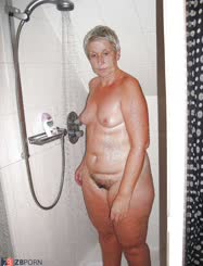 hot mature in shower 