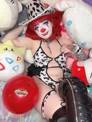 A Clown with a Belly Balloon: A Strange and Ridiculous Makeup Look