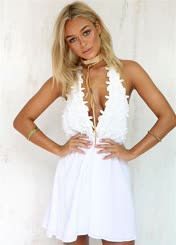 Blonde Babe in White Dress Posing for Pornhub