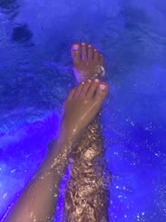 wet: feet